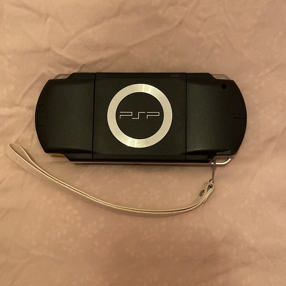 1st gen PSP - Picture 3 of 8